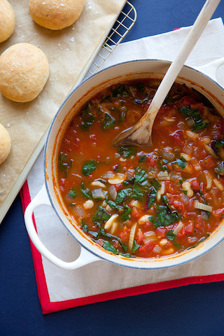 tomato cannellini bean soup